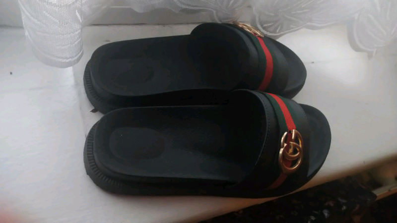 gucci sliders womans